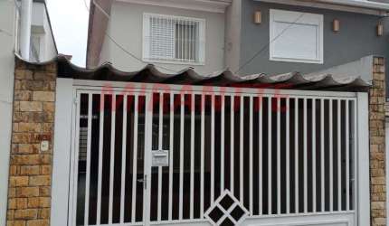 Sobrado de 180m² com 2 quartos em Santa Terezinha