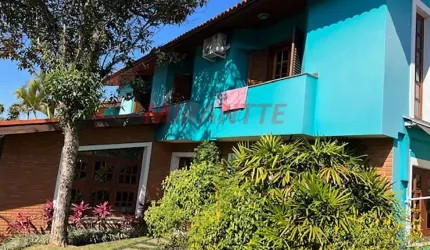 Sobrado de 570m² com 4 quartos em Jardim Virginia Bianca
