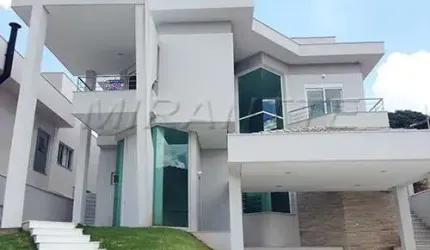 Sobrado com 5 quartos em COND. SANTA ISABEL