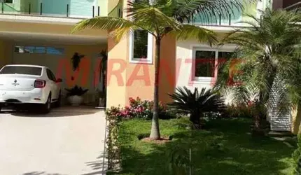 Sobrado de 280m² com 4 quartos em Nova Jandira
