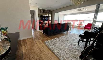 Apartamento de 140m² com 3 quartos em Santa Teresinha