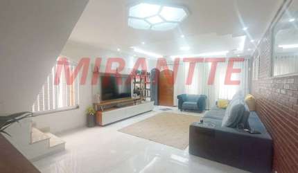 Sobrado de 257m² com 3 quartos em Vila Guilherme