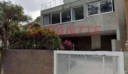 Sobrado de 456m² com 4 quartos em Parque Dos Principes