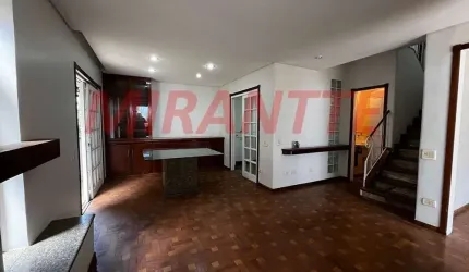 Cond. fechado de 210m² com 4 quartos em Santana