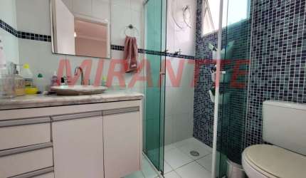 Cond. fechado de 161m² com 3 quartos em Chora Menino