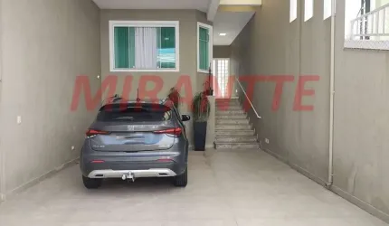 Sobrado de 175m² com 3 quartos em Vila Gustavo
