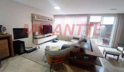 Cond. fechado de 300m² com 4 quartos em Tremembe