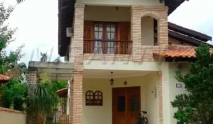 Sobrado de 188m² com 3 quartos em CENTRO