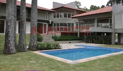 Sobrado com 5 quartos em Alphaville