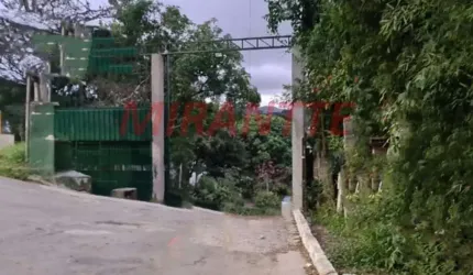 Chácara de 2500m² com 3 quartos em Jardim Tremembé