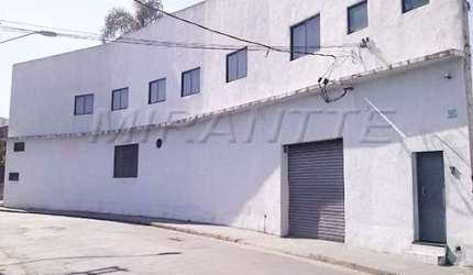 Comercial de 580m² em Água Fria