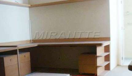 Comercial de 1600m² em Pinheiros