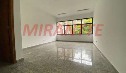 Comercial de 680m² em Água Fria