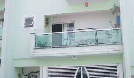 Cond. fechado de 200m² com 3 quartos em Mandaqui