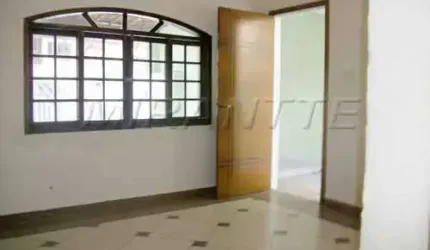 Casa terrea com 2 quartos em Tremembe