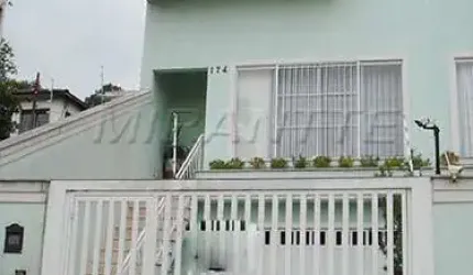 Sobrado de 255m² com 4 quartos em Tremembe