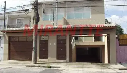 Sobrado de 250m² com 3 quartos em Vila Nivi