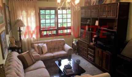 Sobrado de 130m² com 3 quartos em Horto Florestal