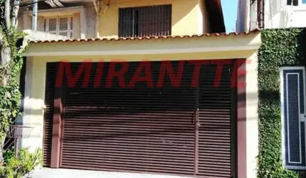 Sobrado de 168m² com 3 quartos em Água Fria