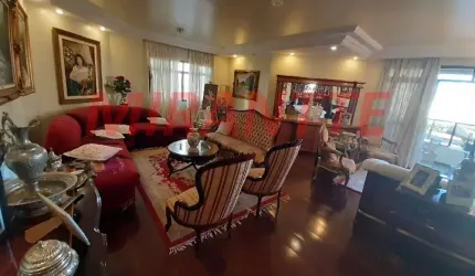 Apartamento de 190m² com 4 quartos em Água Fria