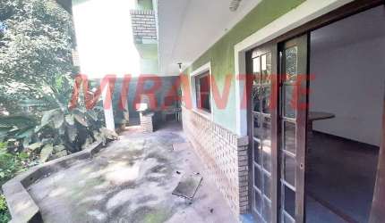 Sobrado de 235m² com 3 quartos em Horto Florestal