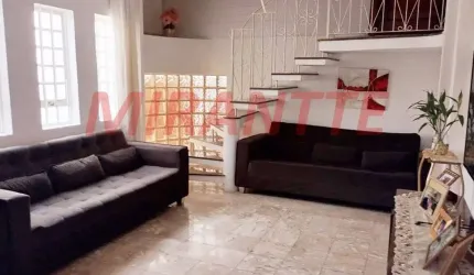 Sobrado de 185m² com 5 quartos em Jardim Tremembé
