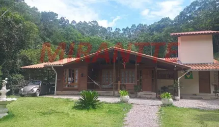 Chácara de 145m² com 4 quartos em Centro