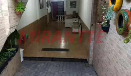 Sobrado de 130m² com 2 quartos em Pedra Branca