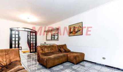 Sobrado de 350m² com 3 quartos em Vila Gustavo