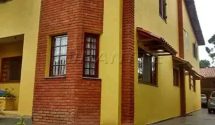 Sobrado de 220m² com 3 quartos em Tremembe