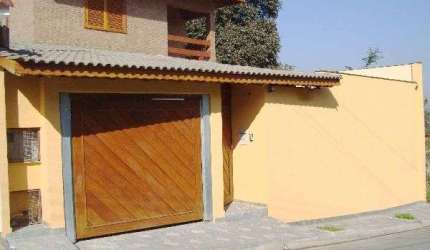 Sobrado de 330m² com 3 quartos em Jardim Entre Serras