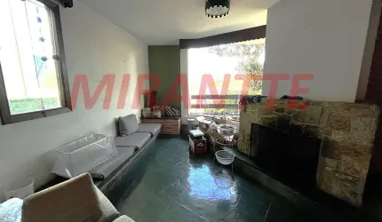 Sobrado de 520m² com 4 quartos em Tremembe