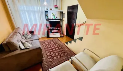 Sobrado de 95m² com 2 quartos em Água Fria