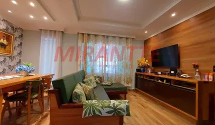 Sobrado de 330m² com 4 quartos em Jardim Peri