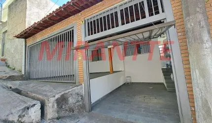Sobrado de 216m² com 3 quartos em Água Fria