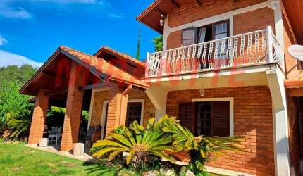 Chácara de 360m² com 3 quartos em Jardim dos Ipês