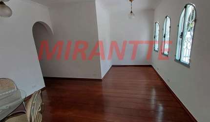 Casa terrea de 190m² com 4 quartos em Água Fria