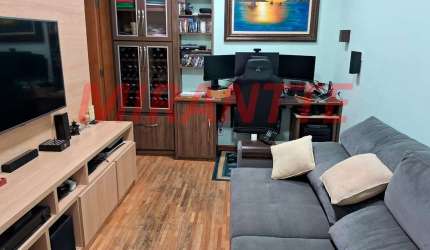 Cond. fechado de 130m² com 3 quartos em Santa Teresinha