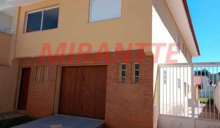Sobrado de 250m² com 3 quartos em Jardim Virginia Bianca