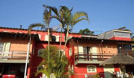 Cond. fechado de 200m² com 4 quartos em VILA MACHADO