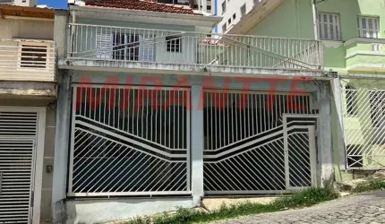 Sobrado de 135m² com 4 quartos em Santana