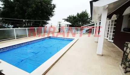Cond. fechado de 320m² com 5 quartos em Vila Albertina