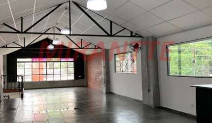 Comercial de 240m² em Vila Gustavo
