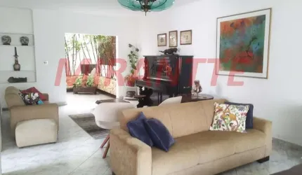 Sobrado de 287m² com 4 quartos em Jardim França