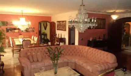 Sobrado de 850m² com 4 quartos em Jardim Floresta