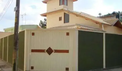 Sobrado de 270m² com 3 quartos em Tremembe