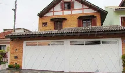 Sobrado de 329m² com 6 quartos em Horto Florestal
