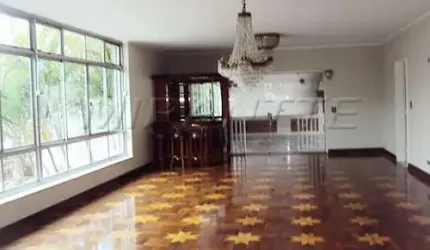 Casa terrea de 400m² com 4 quartos em Jardim São Bento
