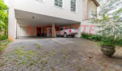 Sobrado com 5 quartos em Alto de Pinheiros