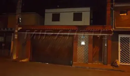 Sobrado de 335m² com 4 quartos em Santa Terezinha